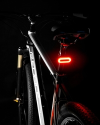 blikačka zadní FORCE ARC 40LM, 30x LED, USB