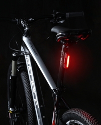 blikačka zadní FORCE COB 29LM, 16x LED, USB